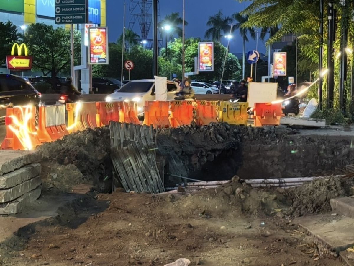 Heboh! Nenek Tewas di Proyek Gorong-gorong Surabaya, Eri Cahyadi Turun Tangan Lakukan Investigasi!