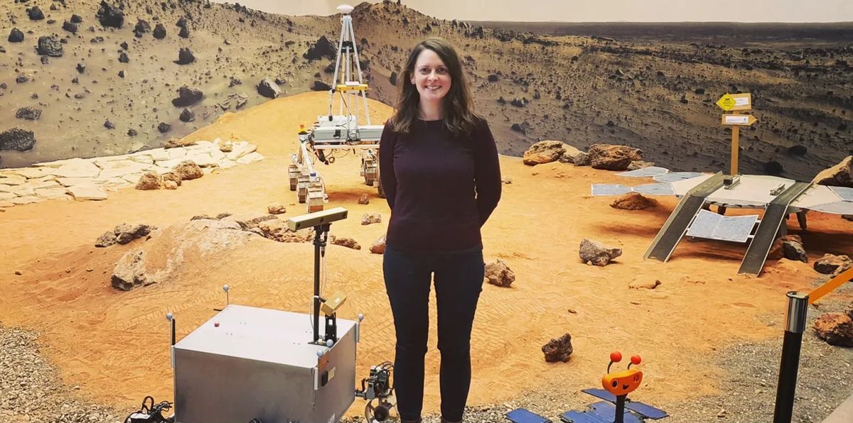 Dari Bersihkan Toilet Antariksa ke Misi Mars, Kisah Claire Parfitt Bikin Takjub!